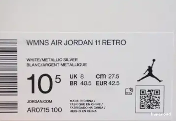 Hyperoad SILVER - 11 WHITE RETRO METALLIC JORDAN 0526